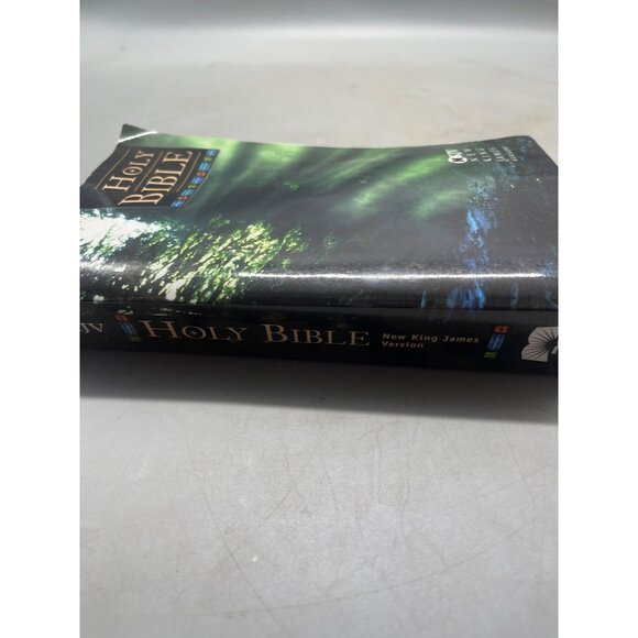 holy bible nkjv new king james version paperback book READ - Picture 2 of 6
